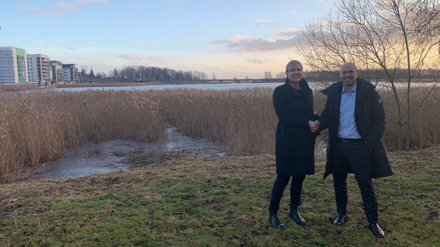 Coop Värmland har tecknat avtal med Riksbyggen om försäljning av mark på Tullholmen i Karlstad