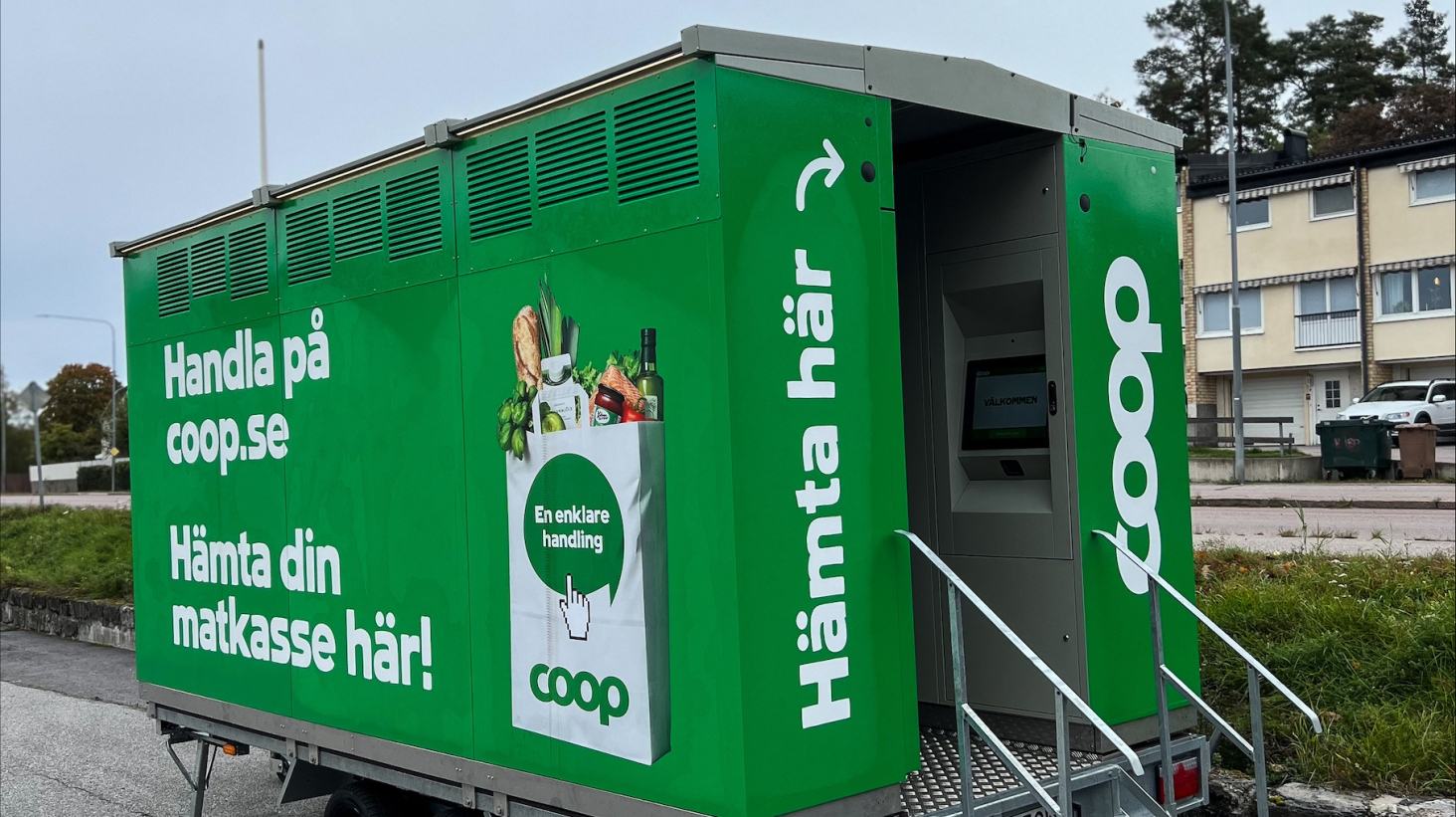 Coops första mobila Hämta-skåp i Sverige ställs ut i Sandviken