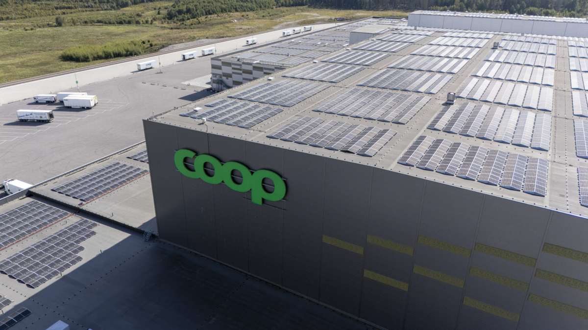 Coop Eskilstuna varuterminal solceller