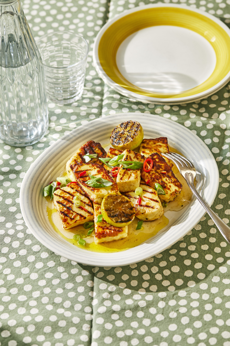 Grillost med hot honey-marinad