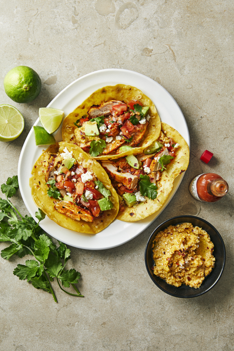 Kycklingtacos med rostad majskräm